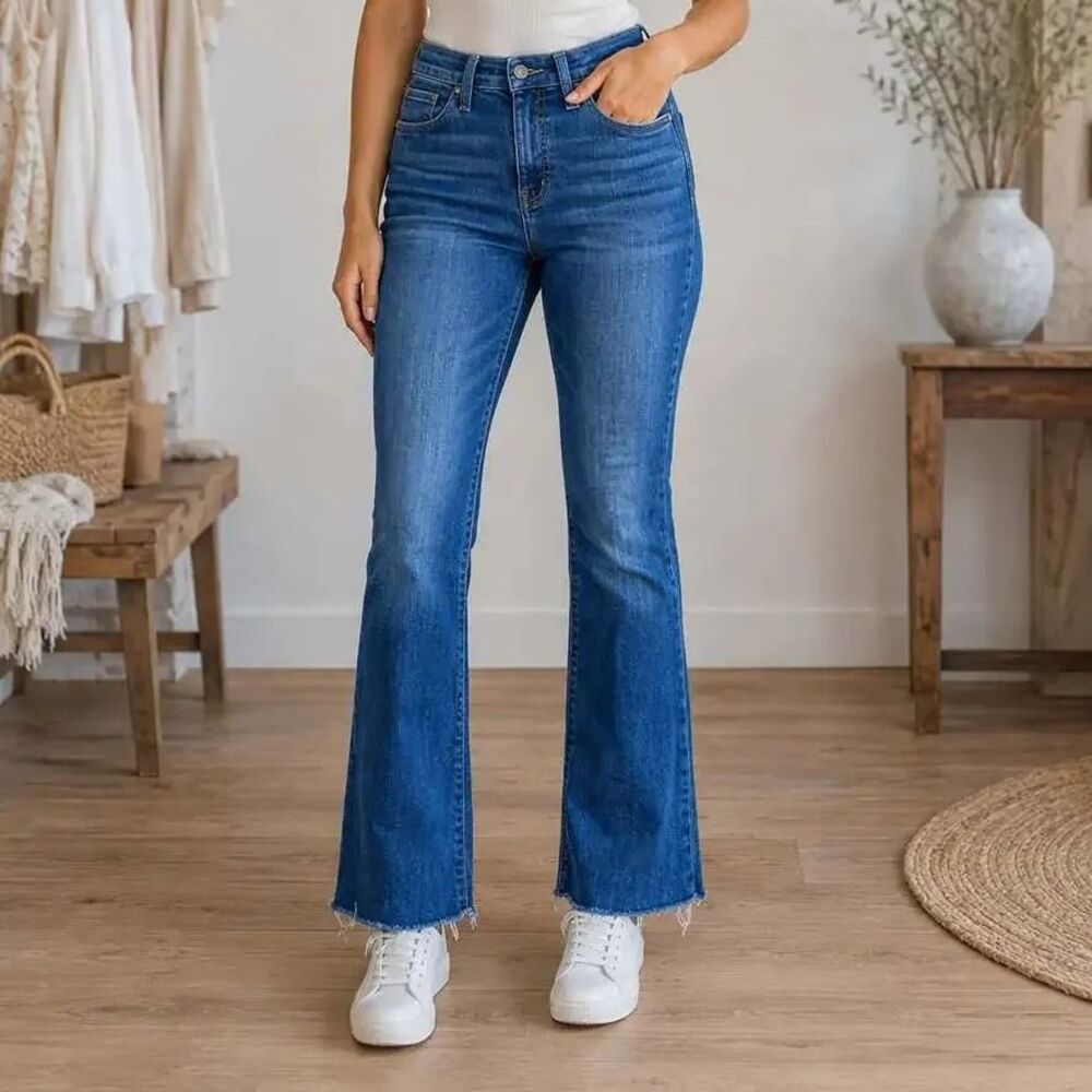 Madewell Cali Demi-Boot Jeans Size 28 Medium Wash Cropped Raw Hem Kick Flare